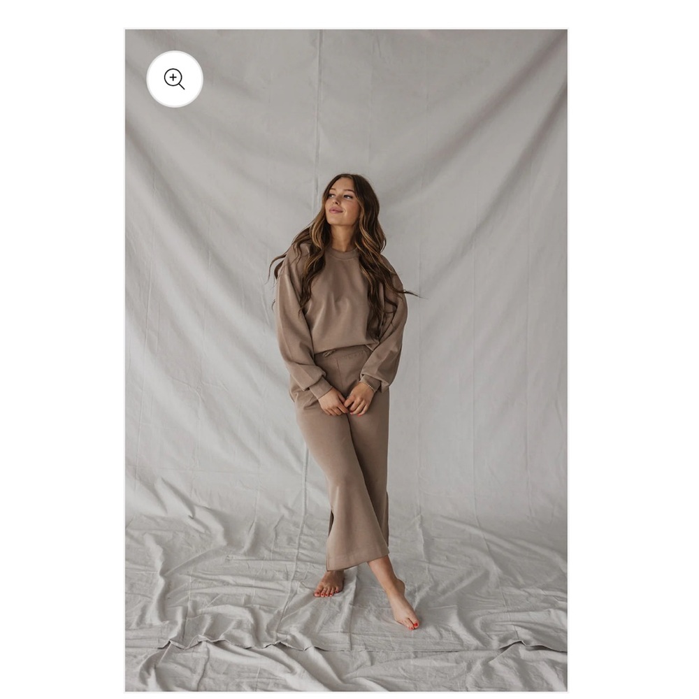 LATES BY KATE
Jet-Setter Wide Leg Set Long Sleeve |Cocoa